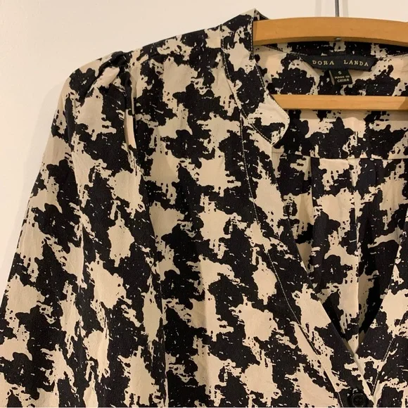 Silk 3/4 Length Sleeve Blouse — Size S - Picture 4 of 5